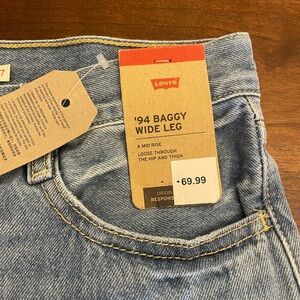 NWT Women’s Levi’s jeans size 27x31